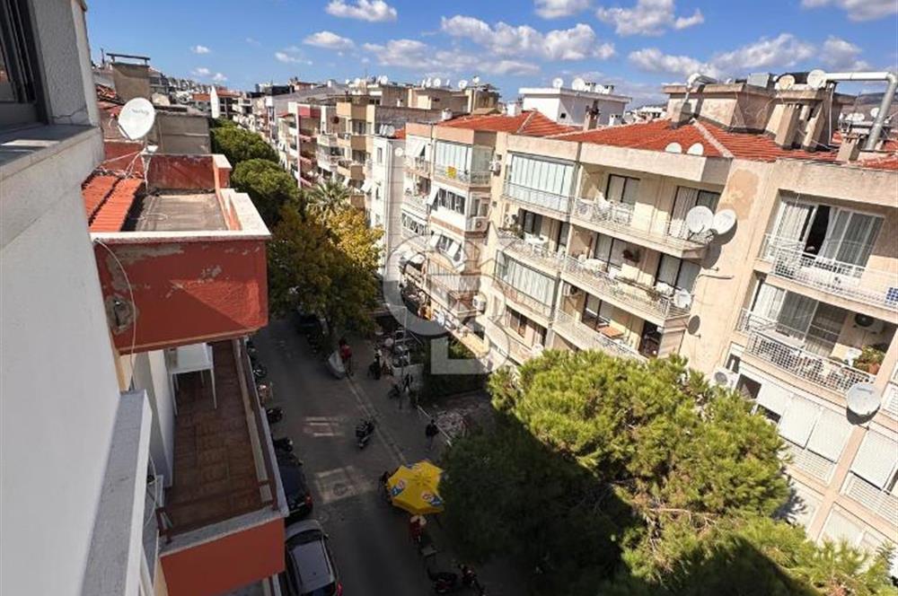 Bostanlı'nın Kalbinde Yeni Binada Kiralık 4+1 Çatı Dubleks