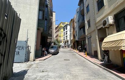 GALATA'DA KONUT+TİCARİ İMARLI YER İÇİN MÜTEAHHİT ARANMAKTADIR 