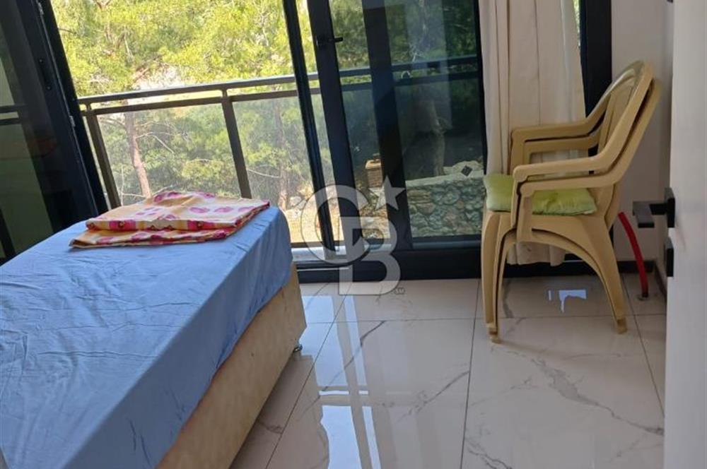 Modern Tasarım:Akbükte Lüks 3+1 Eşyalı Kiralık Dubleks Villa