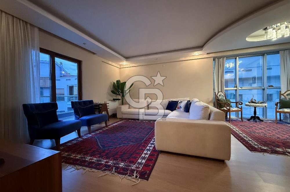 İzmir Bornova'da Satılık 3 + 1 Daire