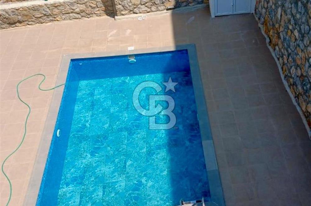 Modern Tasarım:Akbükte Lüks 3+1 Eşyalı Kiralık Dubleks Villa
