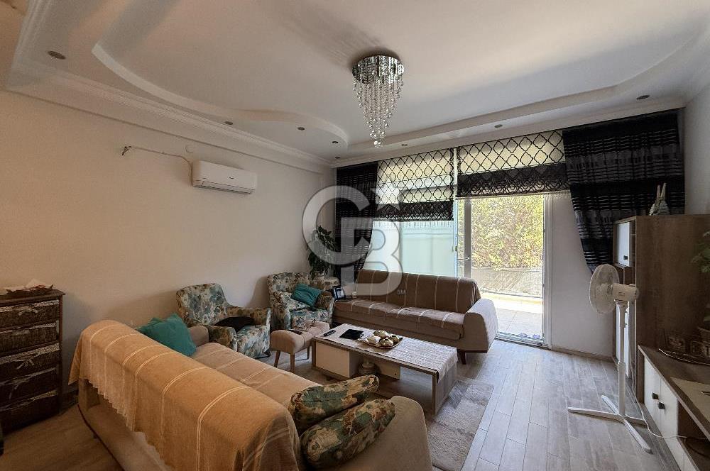 Güzelbahçe'de Ticari Ruhsatlı,Müstakil Bahçeli Satılık Villa