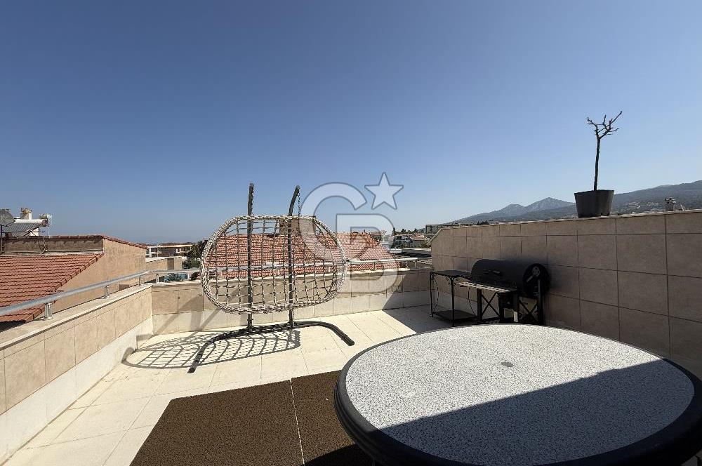 Güzelbahçe'de Ticari Ruhsatlı,Müstakil Bahçeli Satılık Villa