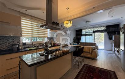 Güzelbahçe'de Ticari Ruhsatlı,Müstakil Bahçeli Satılık Villa