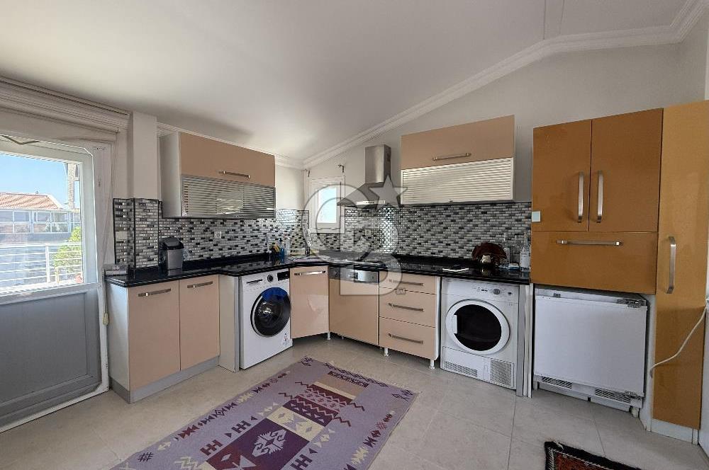 Güzelbahçe'de Ticari Ruhsatlı,Müstakil Bahçeli Satılık Villa