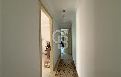 Güzelbahçe'de Ticari Ruhsatlı,Müstakil Bahçeli Satılık Villa