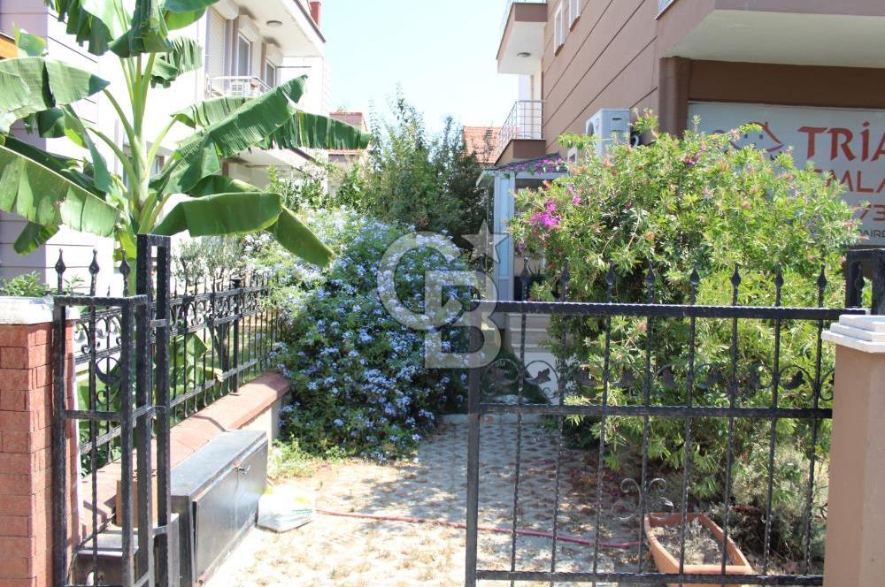 Güzelbahçe'de Ticari Ruhsatlı,Müstakil Bahçeli Satılık Villa