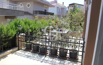 Güzelbahçe'de Ticari Ruhsatlı,Müstakil Bahçeli Satılık Villa
