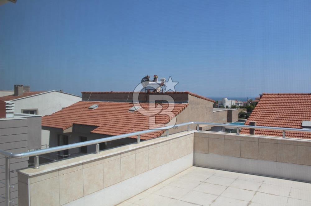 Güzelbahçe'de Ticari Ruhsatlı,Müstakil Bahçeli Satılık Villa