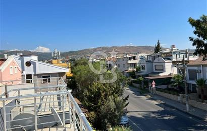 Güzelbahçe'de Ticari Ruhsatlı,Müstakil Bahçeli Satılık Villa