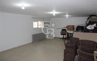 Güzelbahçe'de Ticari Ruhsatlı,Müstakil Bahçeli Satılık Villa