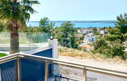 Modern Tasarım:Akbükte Lüks 3+1 Eşyalı Kiralık Dubleks Villa
