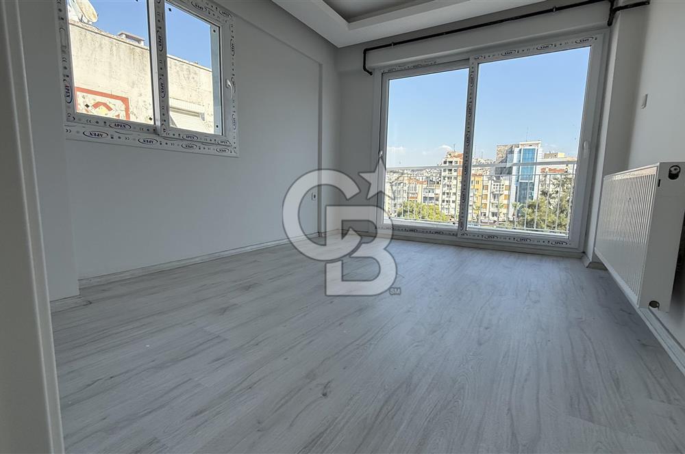 İNÖNÜ CADDESİ ÜZERİNDE PANORAMİK DENİZ MANZARALI 2+1 SATILIK DAİRE