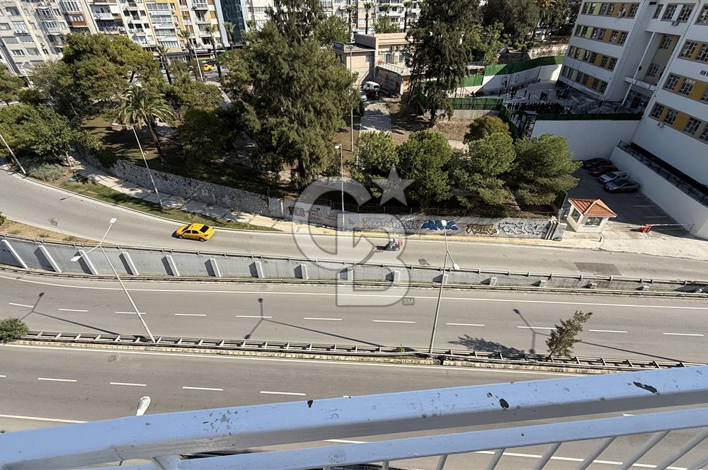 İNÖNÜ CADDESİ ÜZERİNDE PANORAMİK DENİZ MANZARALI 2+1 SATILIK DAİRE
