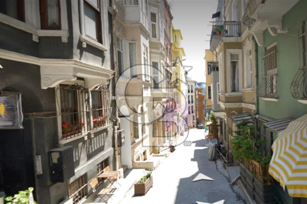 GALATA'DA KONUT+TİCARİ İMARLI YER İÇİN MÜTEAHHİT ARANMAKTADIR 