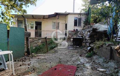 İZMİR KEMALPAŞA KAMBERLER KÖYÜ GİRİŞİNDE MÜSTAKİL EŞYALI EV VE BAHÇE
