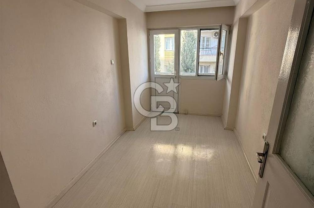 Buca Koop Batı Otoban Çıkışında Site İçerisi 3+1 Kiralık Daire