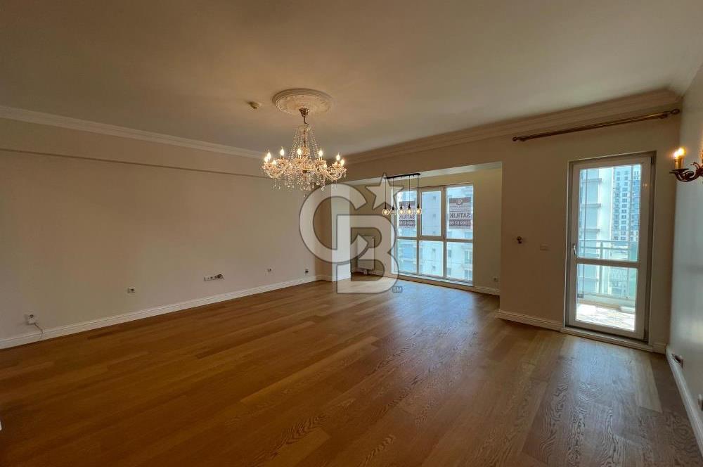 Akbatı Açelya'da Full Yenilenmiş Satılık 3,5+1 170m² Çift Cephe
