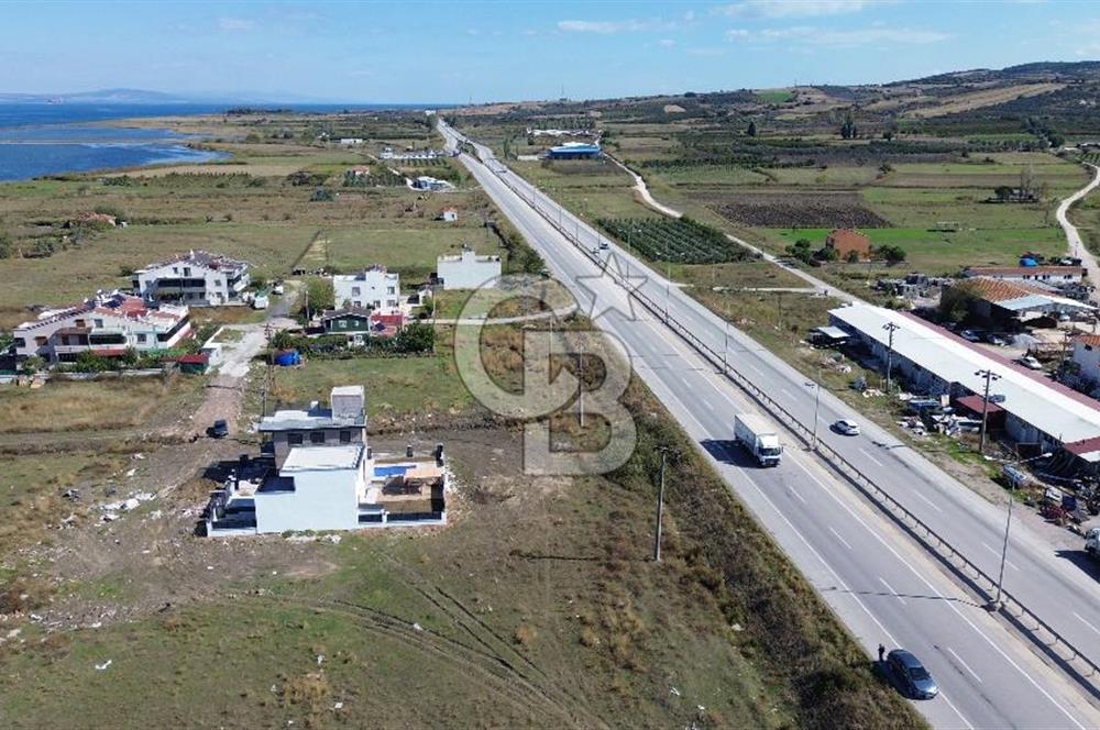 LAPSEKİ ÇARDAK’TA ANAYOL ÜZERİNDE SATILIK ARSA