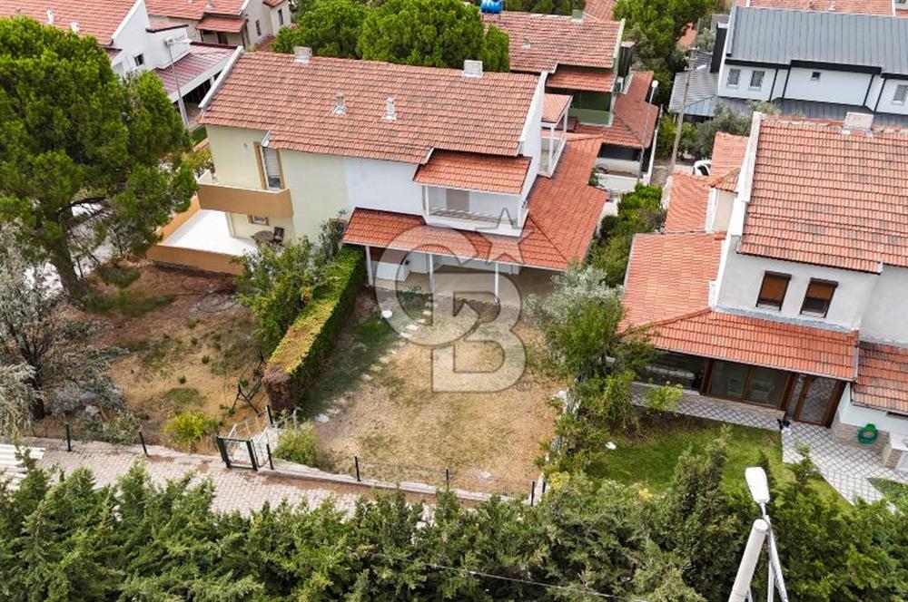 BALIKLIOVA İLTUR SİTESİNDE FUL TADİLATLI VİLLA