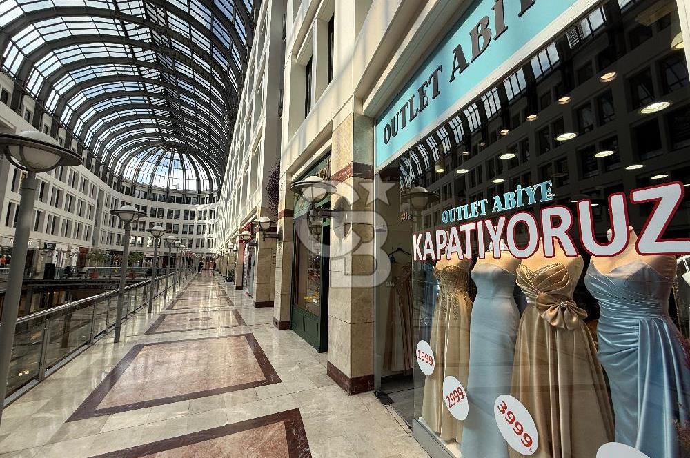 KARUM’DA İÇERİDEKİ ÜRÜN FİYATINA DEVREN KİRALIK ABİYE MAĞAZASI