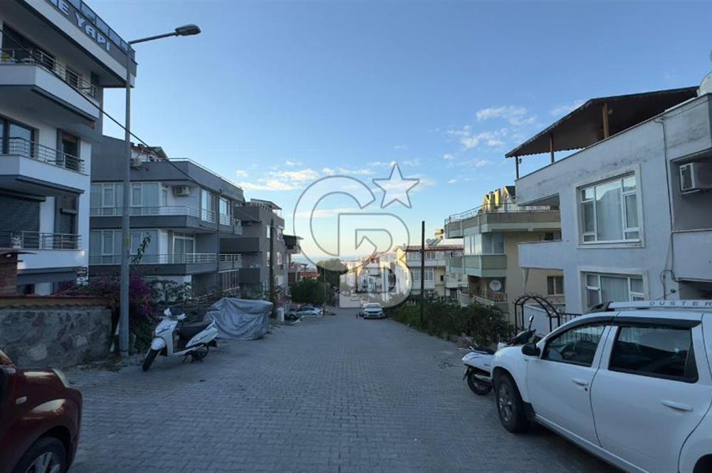 CB.Route'dan Yakamoz Mevkiinde Satılık Deniz Manzaralı 2+1 Daire