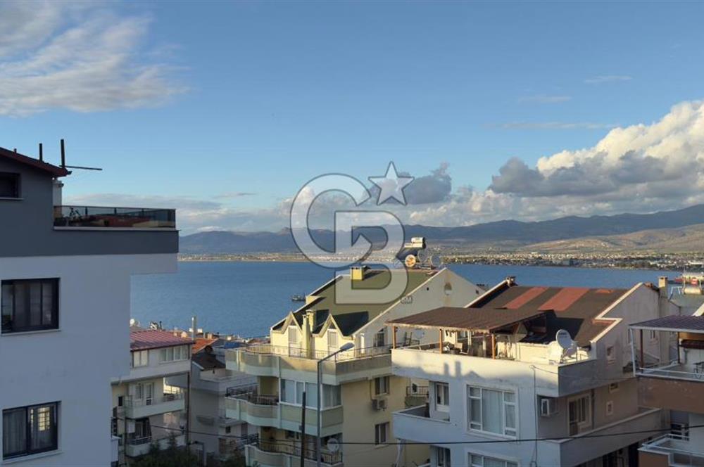 CB.Route'dan Yakamoz Mevkiinde Satılık Deniz Manzaralı 2+1 Daire