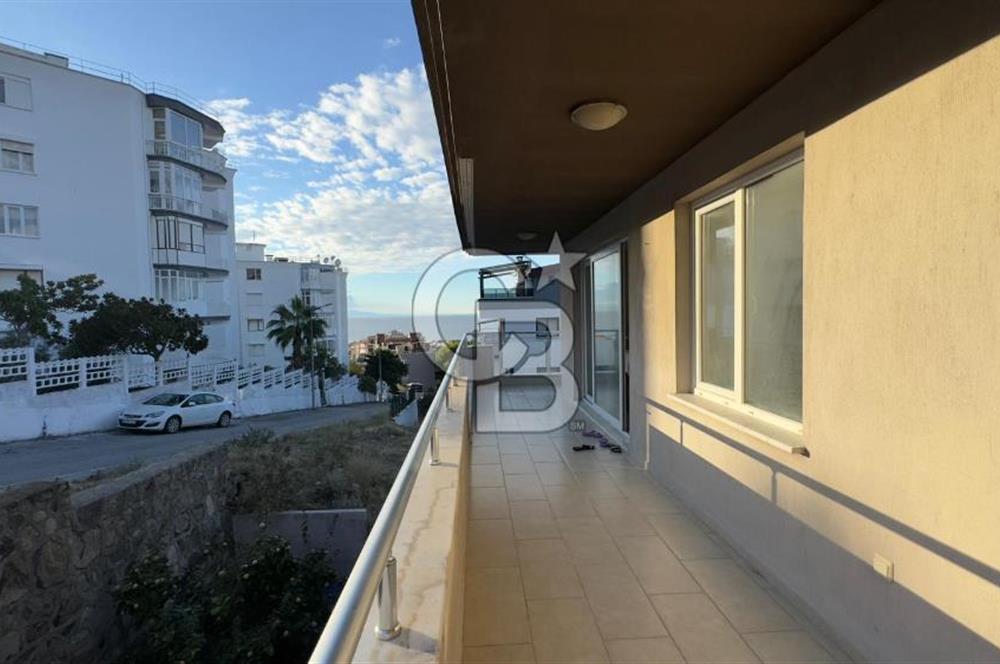 CB.Route'dan Yakamoz Mevkiinde Satılık Deniz Manzaralı 2+1 Daire