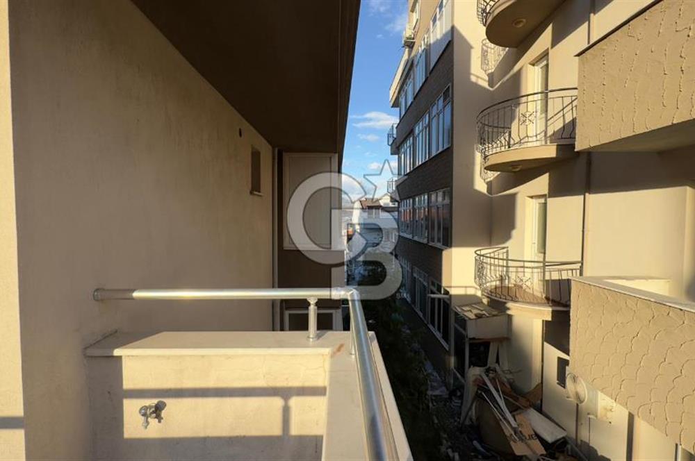 CB.Route'dan Yakamoz Mevkiinde Satılık Deniz Manzaralı 2+1 Daire