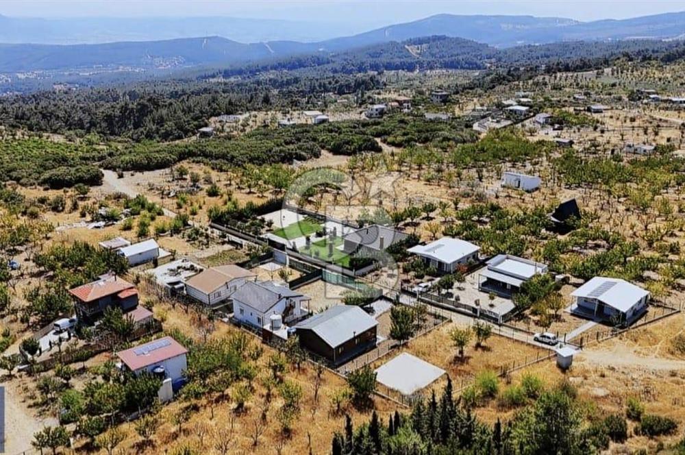 SATILIK TARLA BORNOVA YAKAKÖYDE SİTE İÇERİSİNDE 500 m2