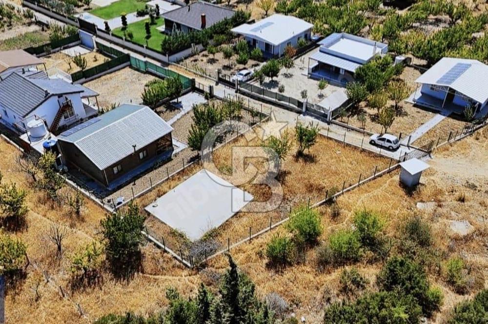 SATILIK TARLA BORNOVA YAKAKÖYDE SİTE İÇERİSİNDE 500 m2