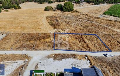 SATILIK TARLA MENDERES GÖLCÜKLERDE 300 m2 ELEKTRİK VE SU MEVCUT