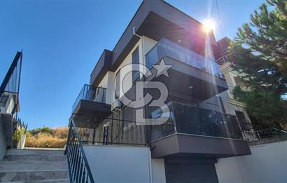 Kuşadası Soğucak mevkiin'de Satılık Villa 