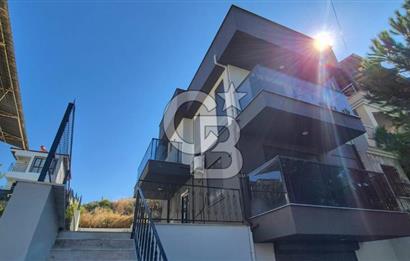 Kuşadası Soğucak mevkiin'de Satılık Villa 