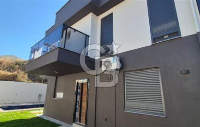 Kuşadası Soğucak mevkiin'de Satılık Villa 