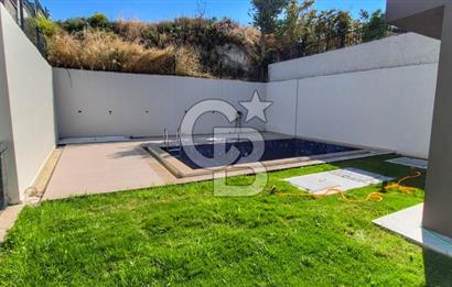 Kuşadası Soğucak mevkiin'de Satılık Villa 