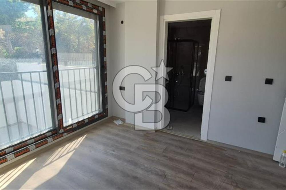 Kuşadası Soğucak mevkiin'de Satılık Villa 