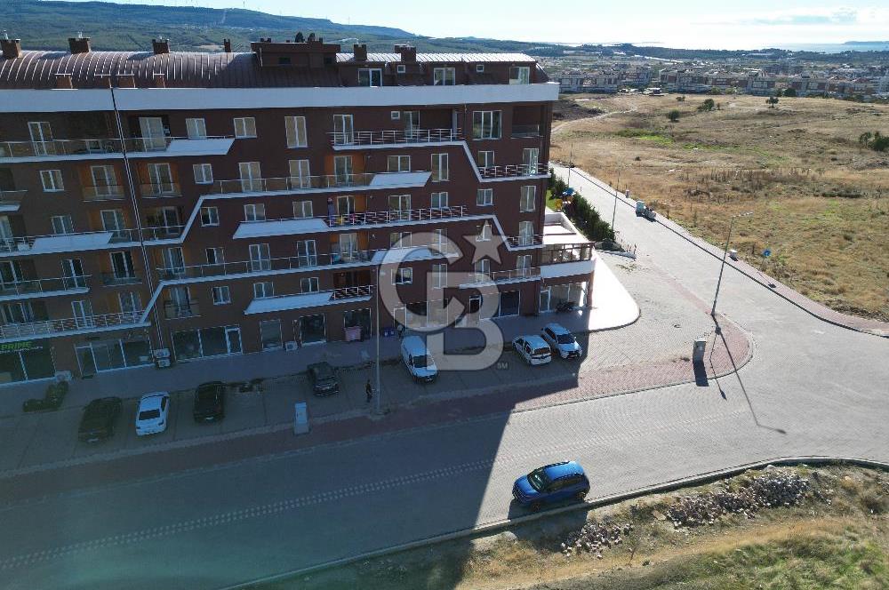 ÇANAKKALE KEPEZ KORUKENT SİTESİNDE CADDE ÜZERİ SATILIK DÜKKAN 