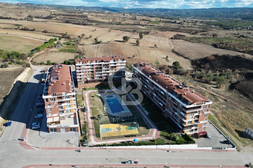 ÇANAKKALE KEPEZ KORUKENT SİTESİNDE CADDE ÜZERİ SATILIK DÜKKAN 