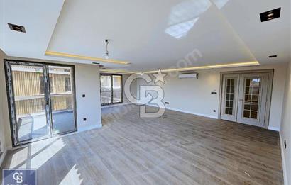 ÇENGELKÖY MERKEZ'DE SATILIK SİTE İÇİ 4+1 ARAKAT DAİRE