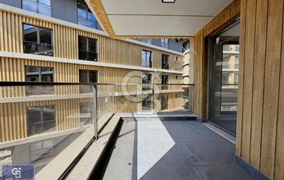 ÇENGELKÖY MERKEZ'DE SATILIK SİTE İÇİ 4+1 ARAKAT DAİRE