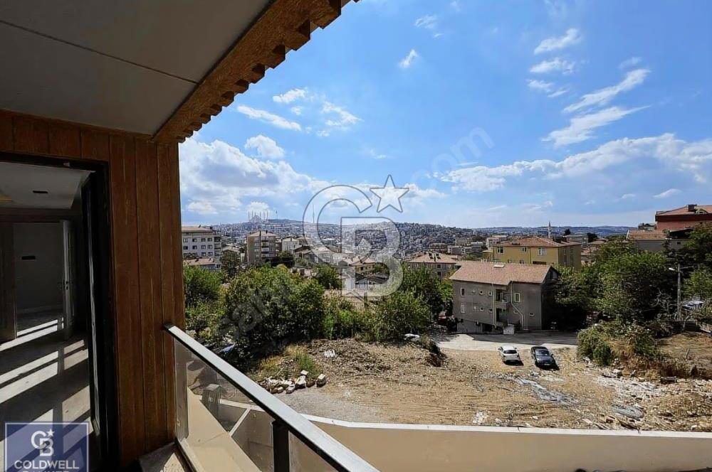 ÇENGELKÖY MERKEZ'DE SATILIK SİTE İÇİ 4+1 ARAKAT DAİRE