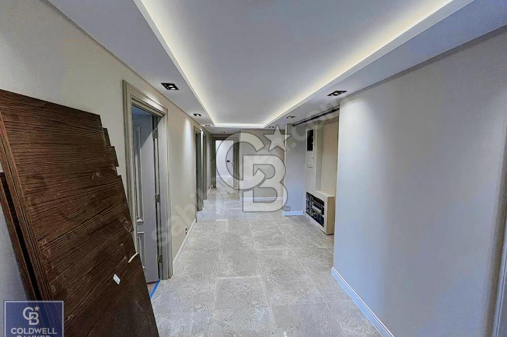 ÇENGELKÖY MERKEZ'DE SATILIK SİTE İÇİ 4+1 ARAKAT DAİRE