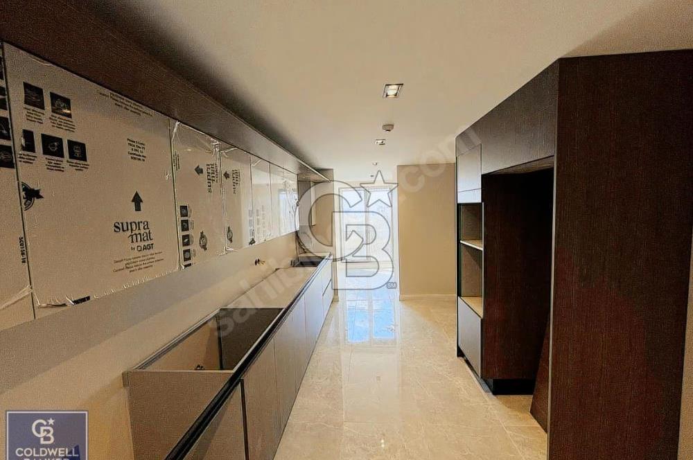 ÇENGELKÖY MERKEZ'DE SATILIK SİTE İÇİ 4+1 ARAKAT DAİRE
