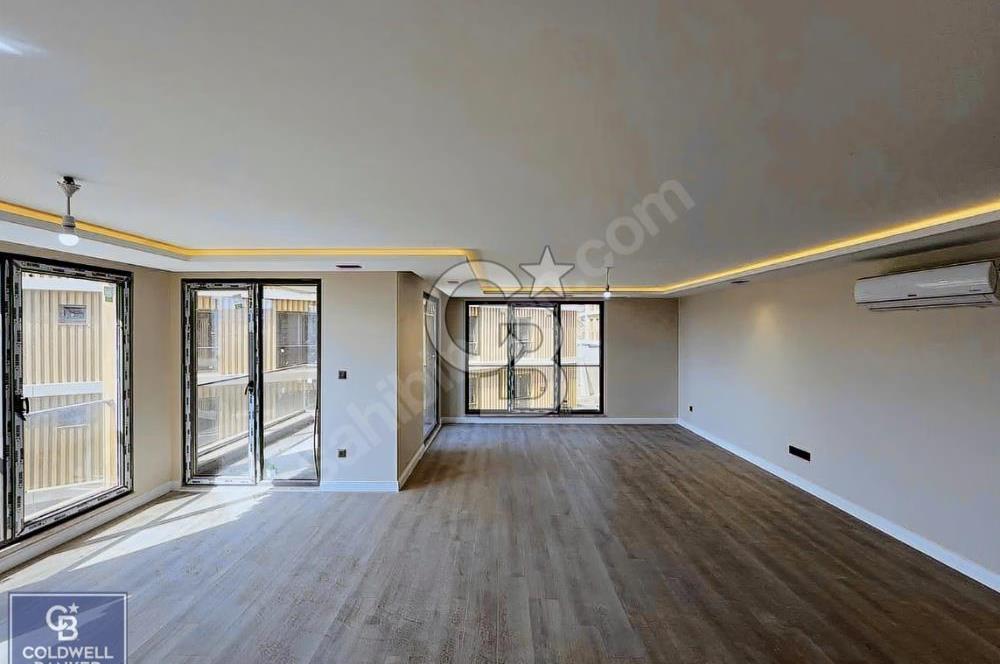 ÇENGELKÖY MERKEZ'DE SATILIK SİTE İÇİ 4+1 ARAKAT DAİRE