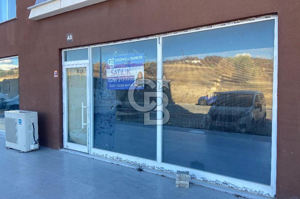 ÇANAKKALE KEPEZ KORUKENT SİTESİNDE CADDE ÜZERİ SATILIK DÜKKAN 