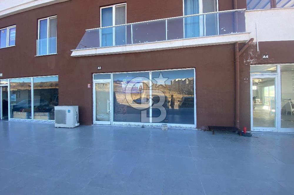 ÇANAKKALE KEPEZ KORUKENT SİTESİNDE CADDE ÜZERİ SATILIK DÜKKAN 