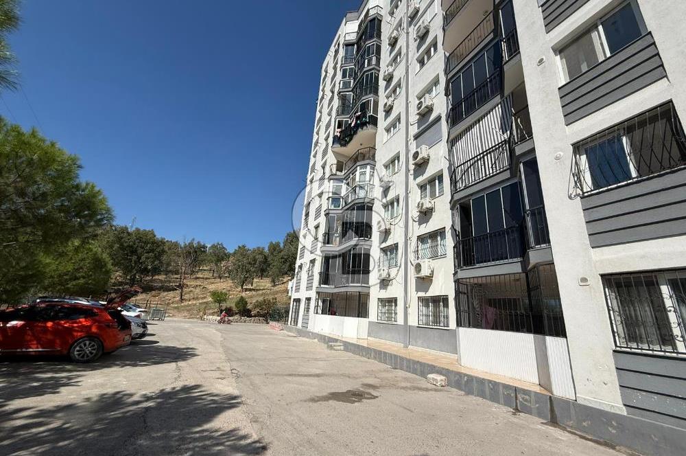 ÇİĞLİ YAKAKENT'TE SATILIK 3+1 DAİRE