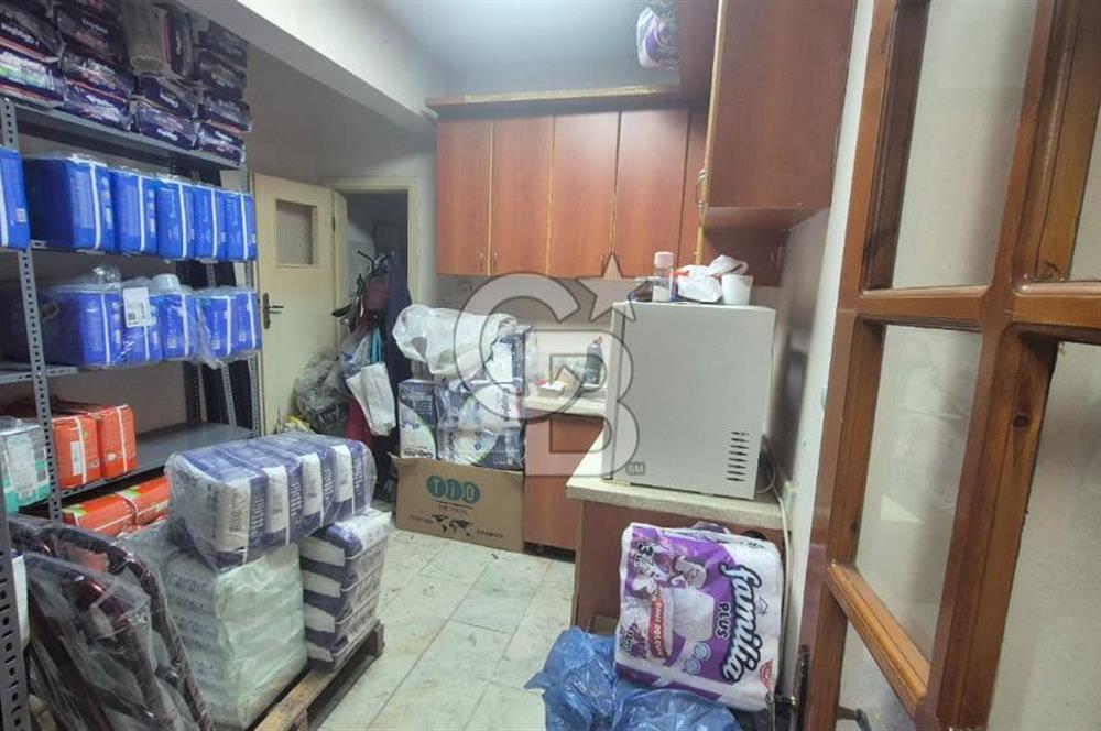 Bayraklı Central Hospital Yanında 36 m2 Fırsat Dükkân