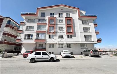 ANA CADDE YAKINI ARA KAT MASRAFSIZ CEPHELERİ AÇIK 2+1 DAİRE